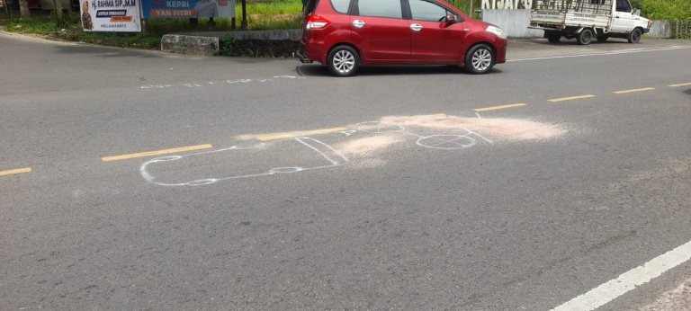 Kecelakaan di Simpang Perumahan Kijang Kencana: 1 Korban Meninggal Dunia